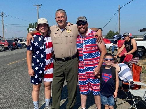 Sheriff with Constituents
